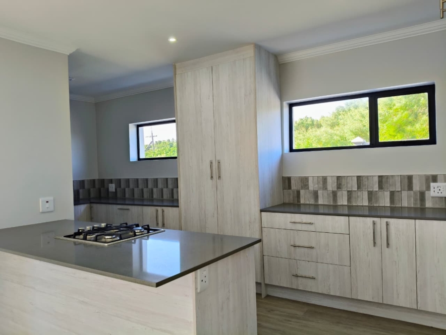3 Bedroom Property for Sale in Paradise Beach Eastern Cape
